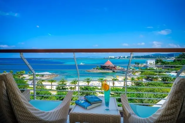 Superior İki Ayrı Yataklı Oda (Beach view, for 4 people)