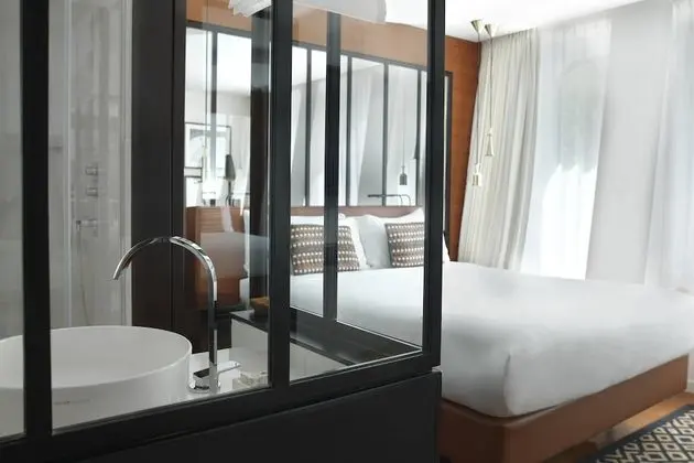 Oda, 1 Büyük (Queen) Boy Yatak (Paris Style Room)