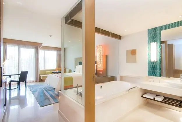 Oda, 1 En Büyük (King) Boy Yatak, Balkon, Bahçe Manzaralı (Low floor)
