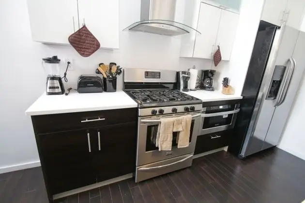 Luxury Apart Daire, 3 Yatak Odası, Şehir Manzaralı, Köşe (1 King, 2 Queen Beds, & 1 Double)