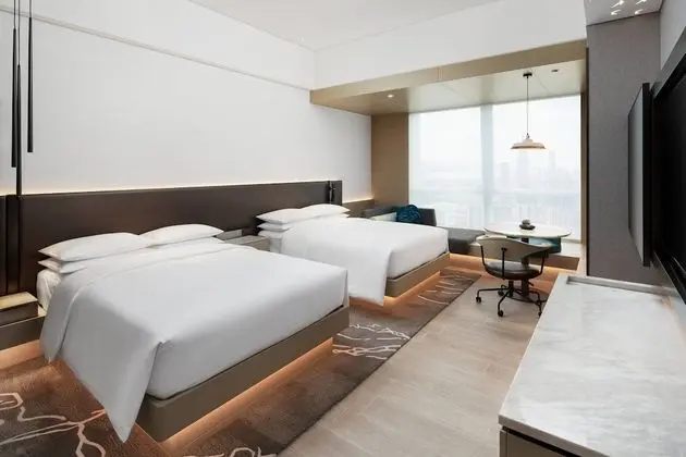 Oda, 2 Çift Kişilik Yatak, Sigara İçilmez, Şehir Manzaralı