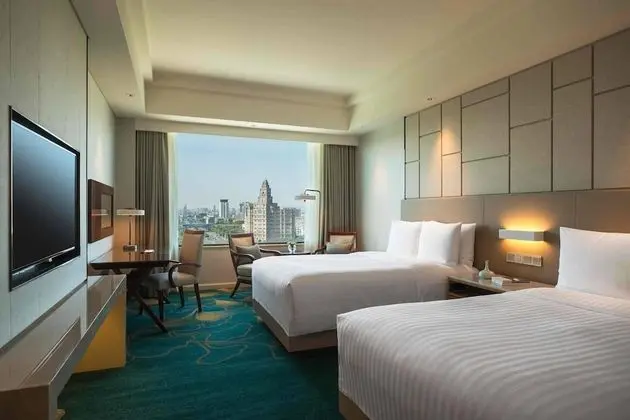 Oda, 2 Çift Kişilik Yatak, Şehir Manzaralı