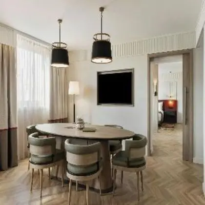 SUITE