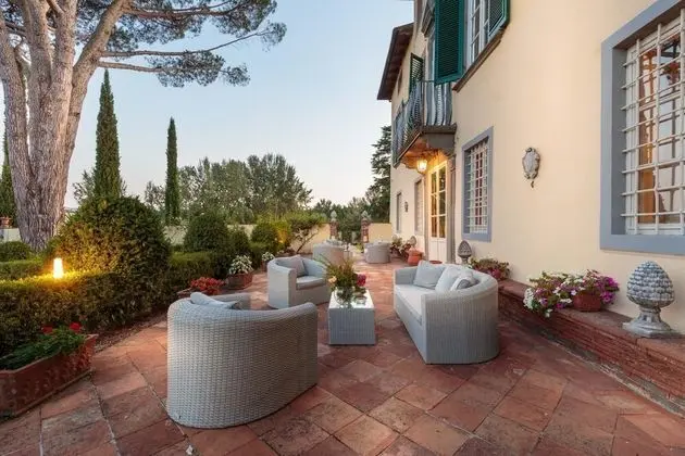 Villa