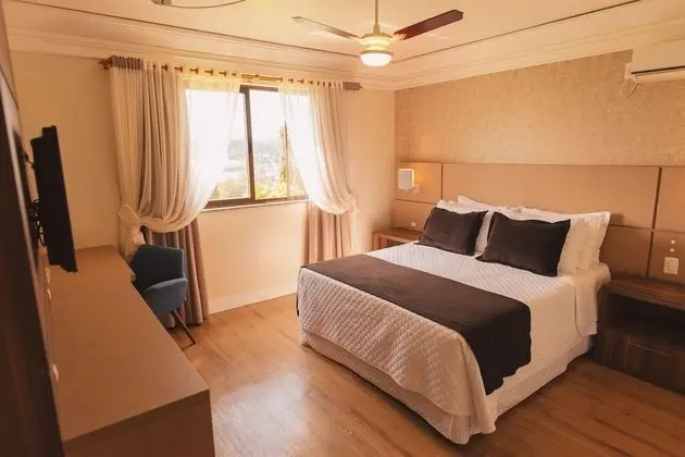 Family Dört Kişilik Oda