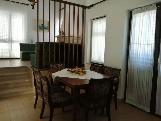 Ev (Renata - 3 bedrooms - H(6+1))