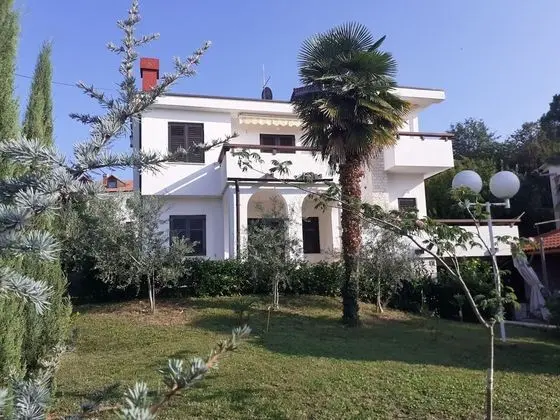 Ev (Renata - 3 bedrooms - H(6+1))