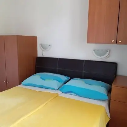 Apart Daire (Renatare - close to the sea with park)