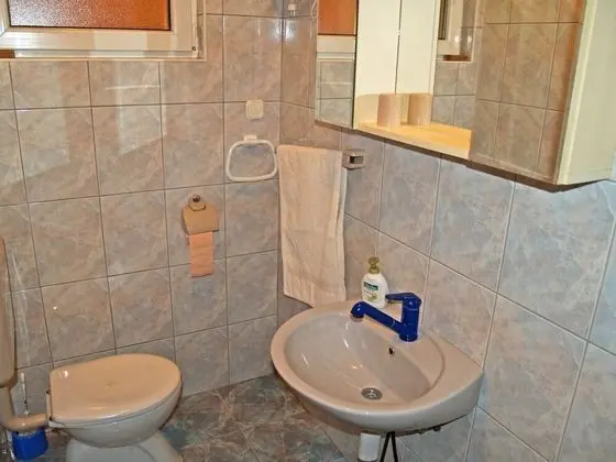 Apart Daire (Renatare - close to the sea with park)
