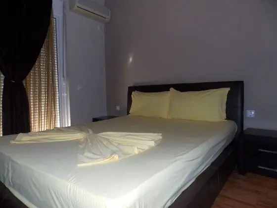 Tek Büyük Yataklı Oda, Balkon