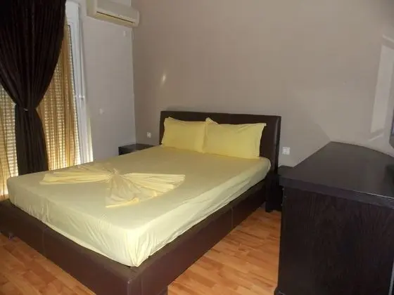 Tek Büyük Yataklı Oda, Balkon