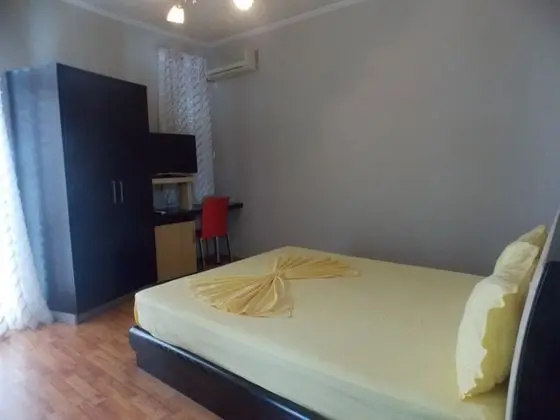 Tek Büyük Yataklı Oda, Balkon