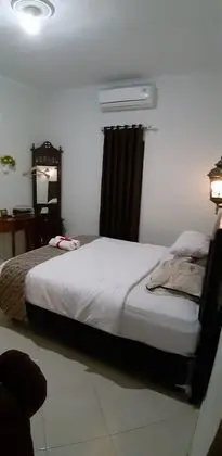 Deluxe Tek Büyük Yataklı Oda (Deluxe Double Room (Private Bathroom))