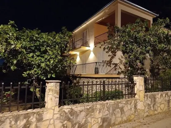 Apart Daire (Renci - 100 m from sea - A1(8+2))