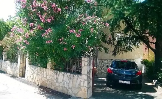 Apart Daire (Renci - 100 m from sea - A1(8+2))