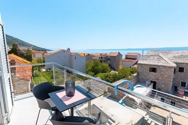 Apart Daire (Renci - great location & sea view - A)