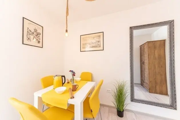 Apart Daire (Renci - great location & sea view - A)