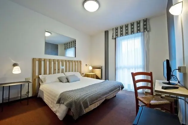 Tek Büyük veya İki Ayrı Yataklı Oda