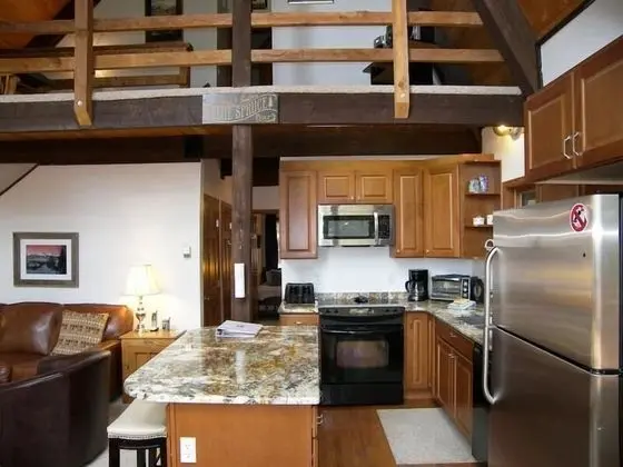 Ev, 3 Yatak Odası, Dağ Manzaralı (The Rendezvous House 376, HSMR)