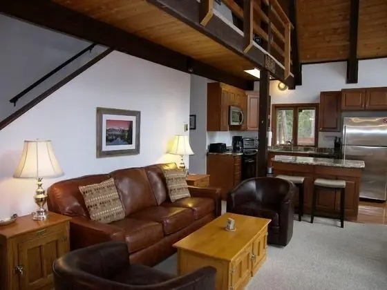 Ev, 3 Yatak Odası, Dağ Manzaralı (The Rendezvous House 376, HSMR)