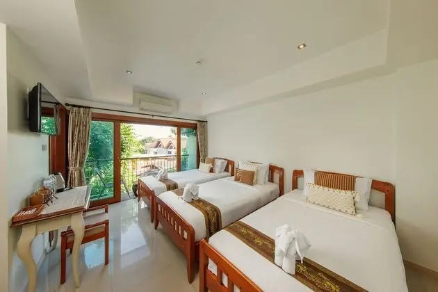 Classic Üç Kişilik Oda, Balkon