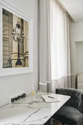 Standard Oda (Commerce Queen Yarra View)