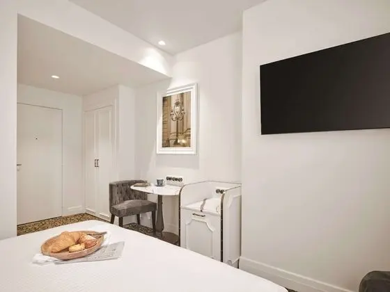Standard Oda (Commerce Queen Yarra View)