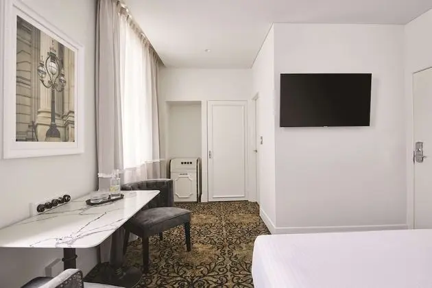 Standard Oda (Commerce Queen Yarra View)