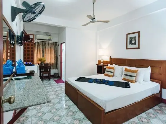 Double Room (no Balcony)
