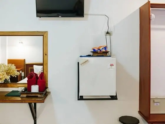 Small Room (no Balcony)