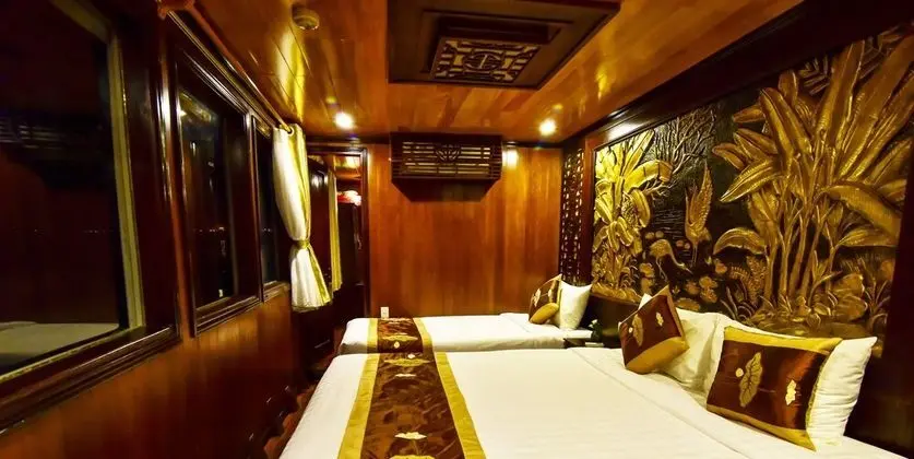 Deluxe Üç Kişilik Oda, Deniz Manzaralı