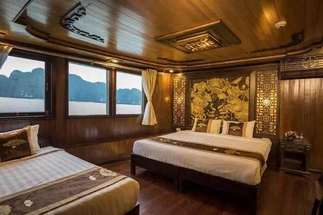 Deluxe Üç Kişilik Oda, Deniz Manzaralı