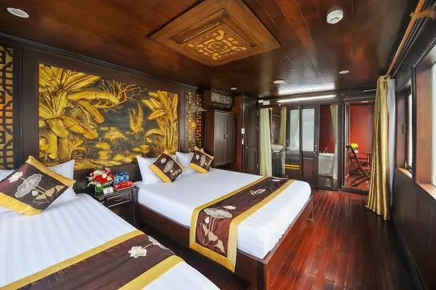 Deluxe Üç Kişilik Oda, Deniz Manzaralı