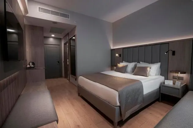 Standart Oda, Şehir veya Dağ Manzaralı