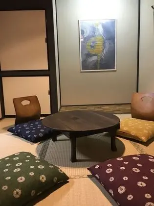 Ev