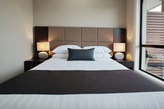 Standard Apart Daire, 2 Yatak Odası, Sigara İçilmez, Mutfak (Upstairs)