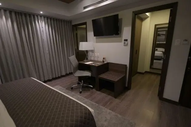 Tek Büyük Yataklı Oda, 1 Çift Kişilik Yatak