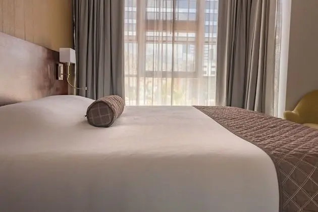 Tek Büyük Yataklı Oda, 1 Çift Kişilik Yatak