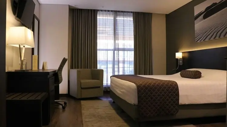 Tek Büyük Yataklı Oda, 1 Çift Kişilik Yatak