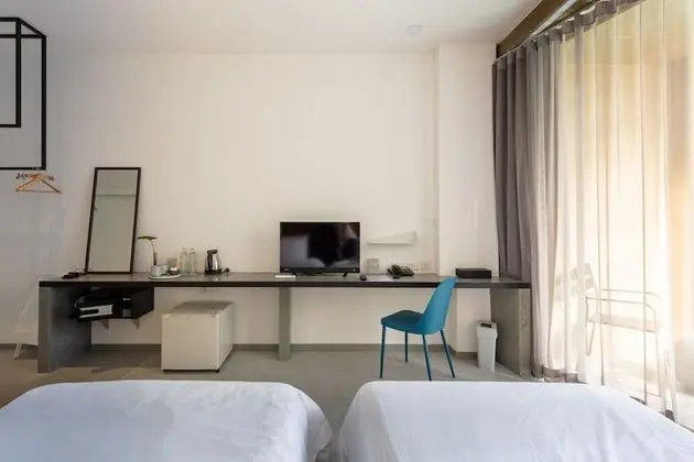 Reno Deluxe Twin or Double Room with Poolside View