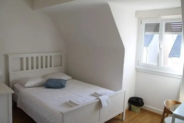 Basic Tek Büyük Yataklı Oda, Ortak Banyo