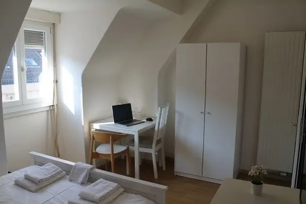 Basic Tek Büyük Yataklı Oda, Ortak Banyo