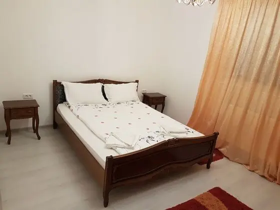 Vintage Apartment