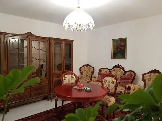 Vintage Apartment
