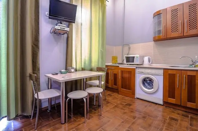 Apart Daire, 1 Yatak Odası (Saksaganskogo st. 12B)