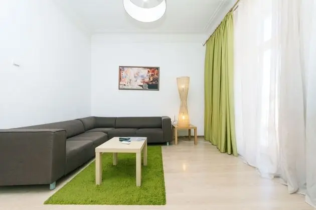 Apart Daire, 2 Yatak Odası (Gorkogo st. 12)