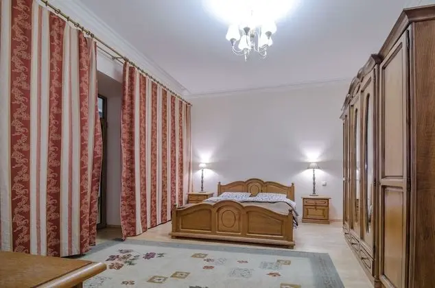 Apart Daire, 1 Yatak Odası (Sofievskaya st. 17)