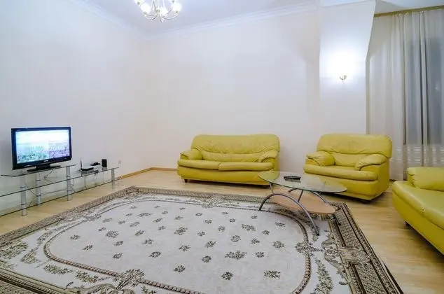 Apart Daire, 1 Yatak Odası (Sofievskaya st. 17)