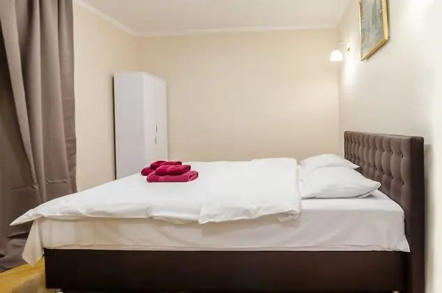 Apart Daire, 2 Yatak Odası (Lesi Ukrainki Blvd 12)