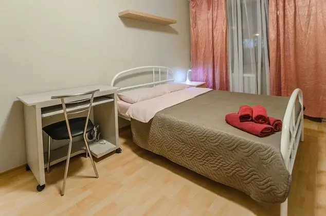 Apart Daire, 2 Yatak Odası (Vladimirskaya st. 76)